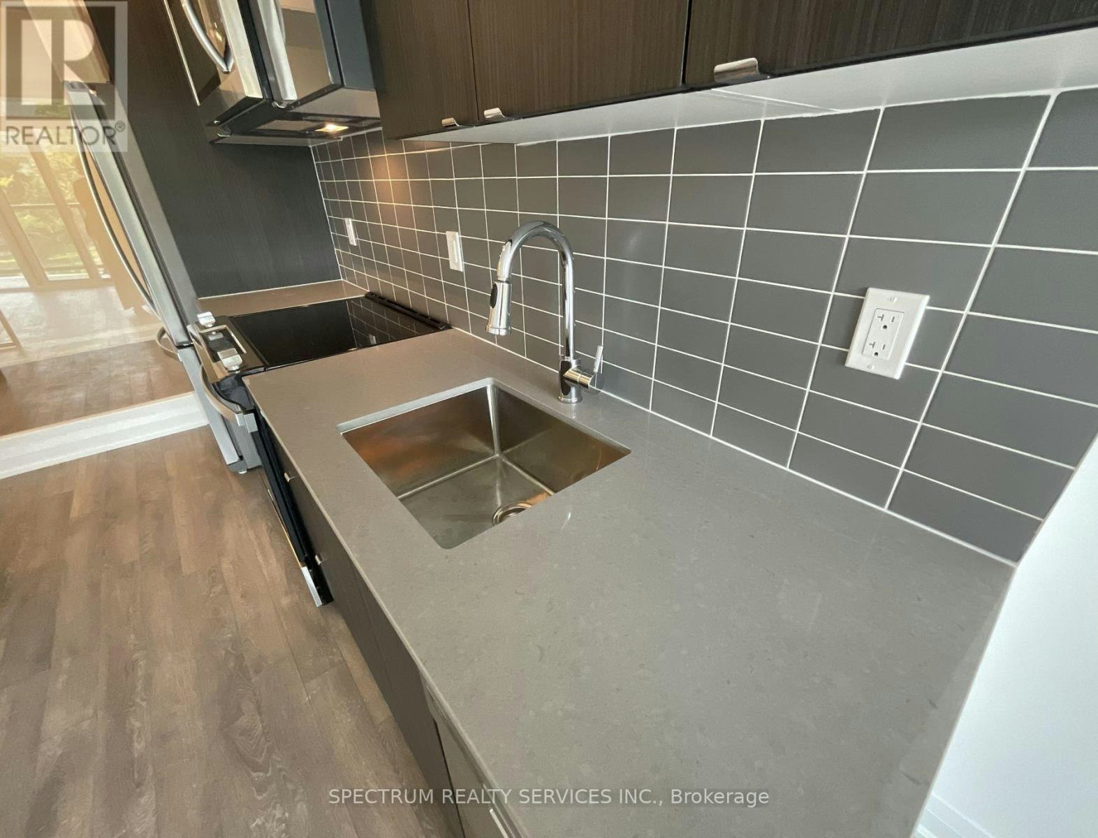 306-1461 Lawrence Avenue W, Toronto, ON, M6L 0A6 - 3