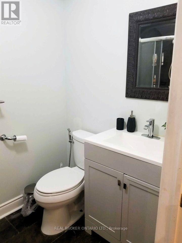 SIDE-256 The Kingsway Road, Toronto, ON, M9A 3T5 - 8