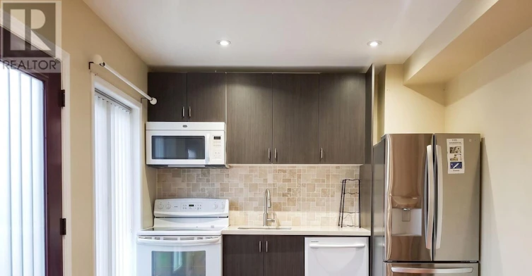 SIDE-256 The Kingsway Road, Toronto, ON, M9A 3T5 - 4