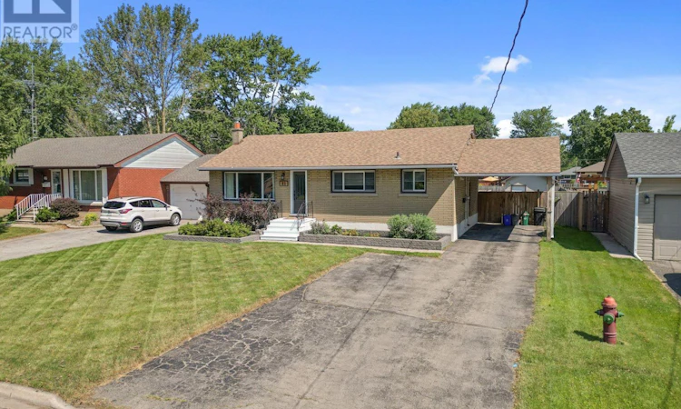 42 Lindel Crescent