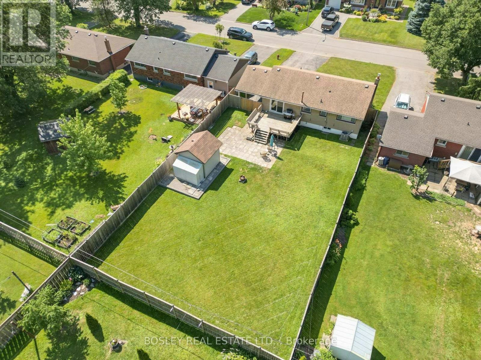 42 Lindel Crescent, Welland, ON, L3C 3S3