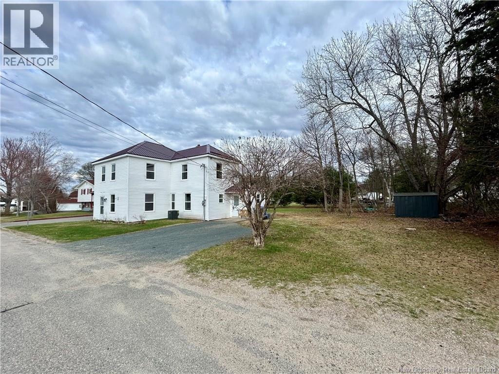 16 Highfield Street, Miramichi, NB, E1N 4J3