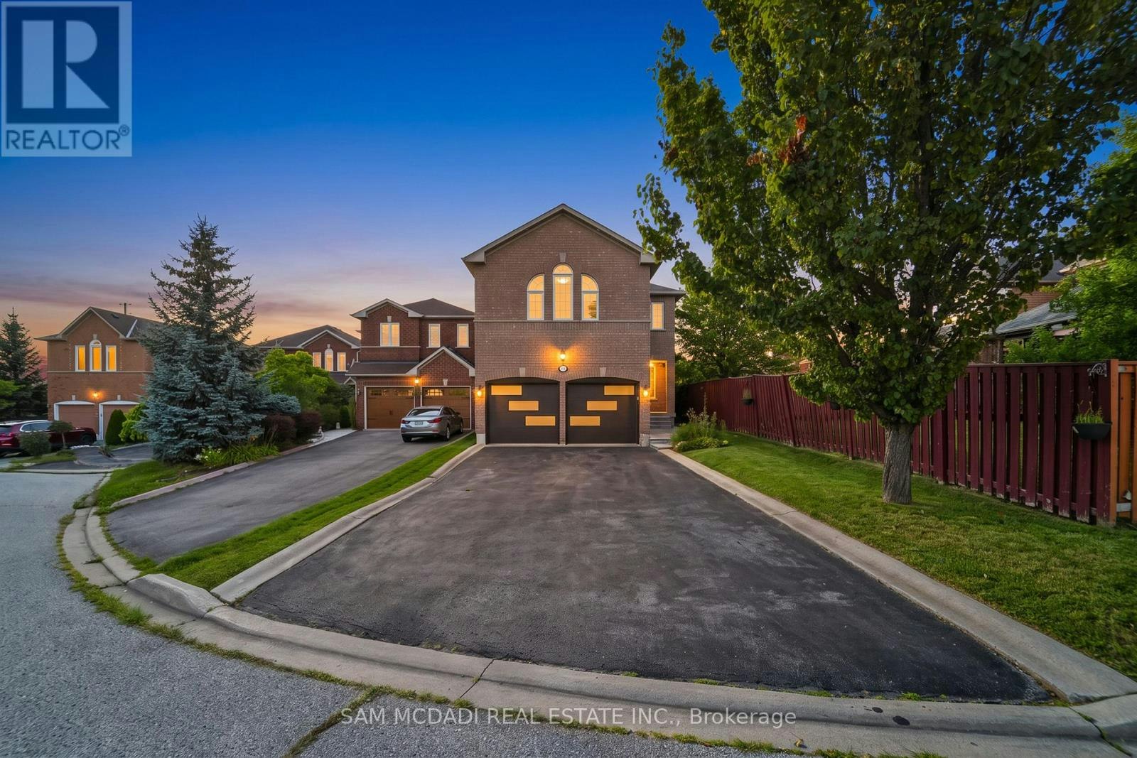 3191 Oakview Road, Mississauga, ON, L5N 7N9