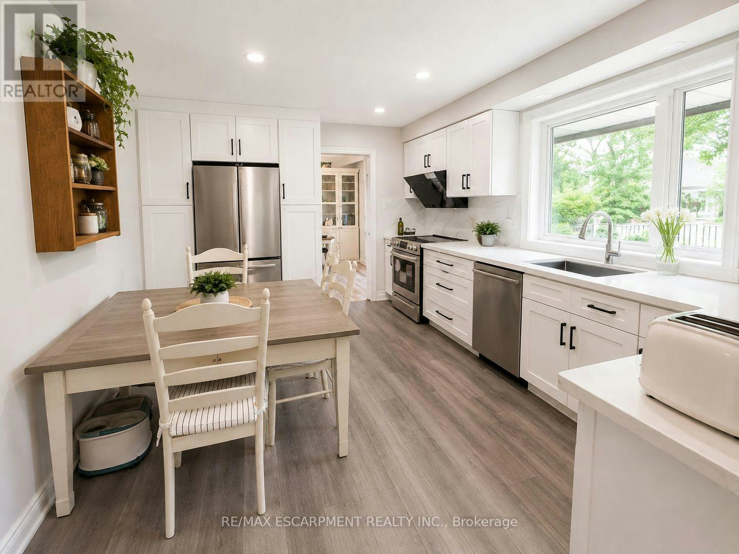 421 Canterbury Crescent, Oakville, ON, L6J 5K8 - 7