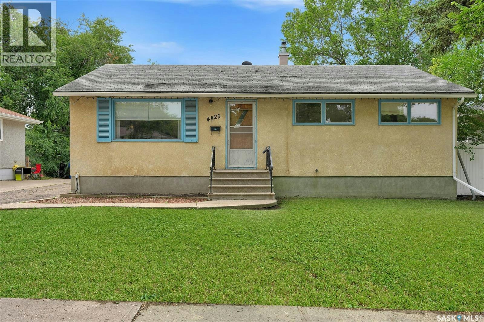 4825 Sherwood Drive, Regina, SK, S4R 4B9