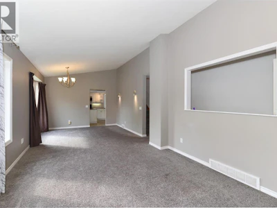 1412 Lawrence Avenue - 5