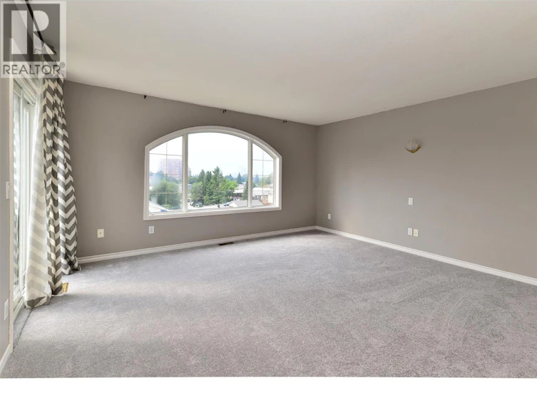1412 Lawrence Avenue, Kelowna, BC, V1Y 6M8 - 12