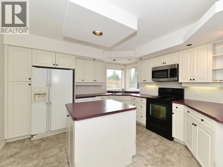 1412 Lawrence Avenue, Kelowna, BC, V1Y 6M8 - 6