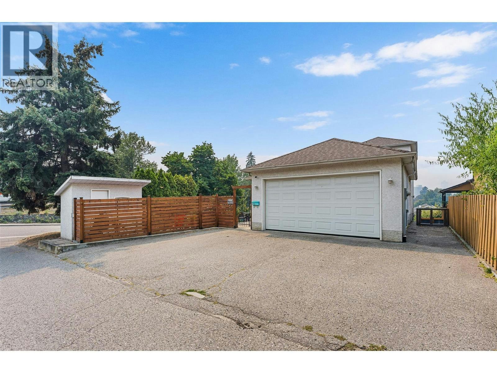 1412 Lawrence Avenue, Kelowna, BC, V1Y 6M8 - 19