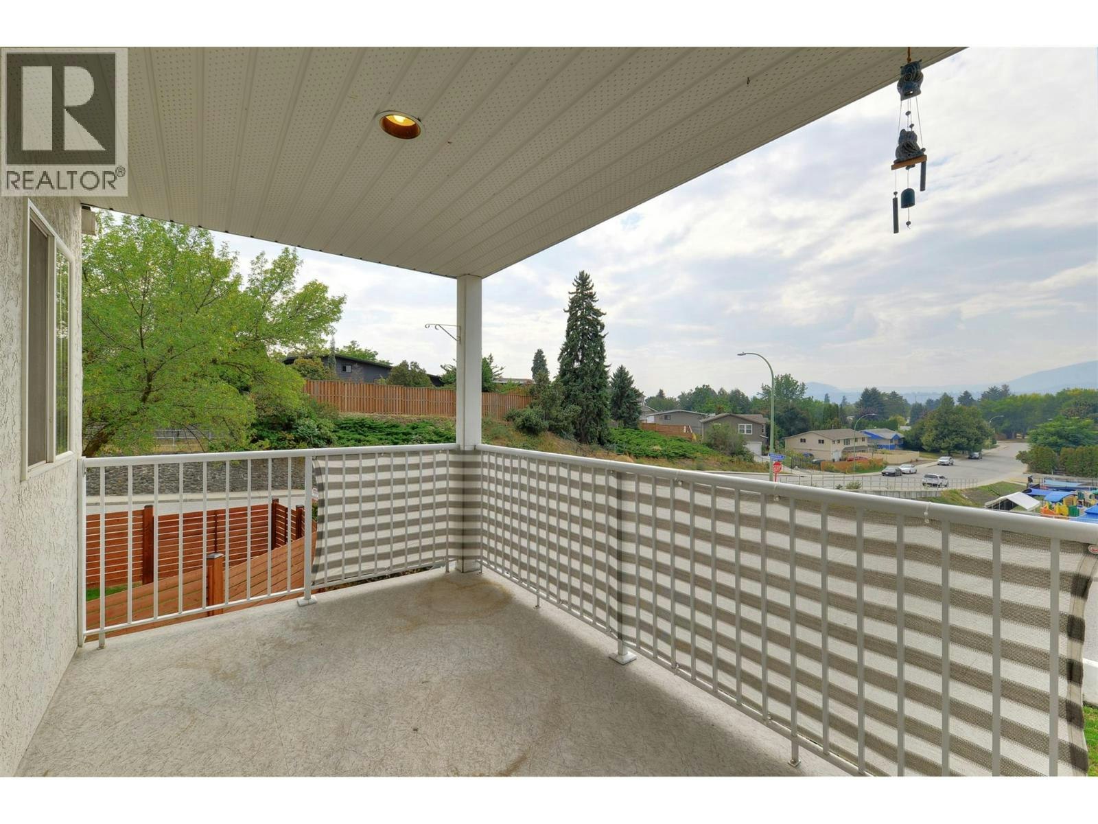 1412 Lawrence Avenue, Kelowna, BC, V1Y 6M8 - 10