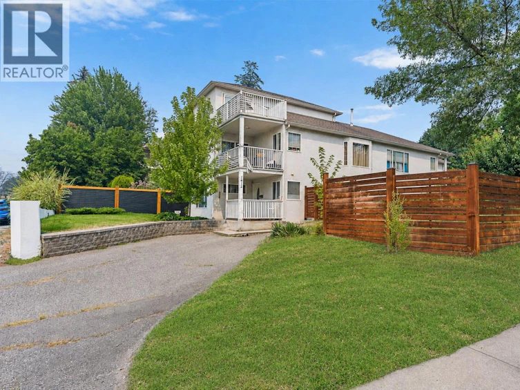 1412 Lawrence Avenue, Kelowna, BC, V1Y 6M8