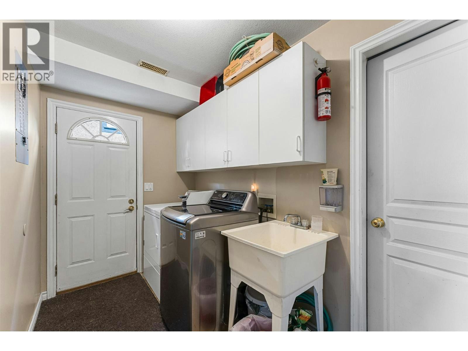 1412 Lawrence Avenue, Kelowna, BC, V1Y 6M8 - 26