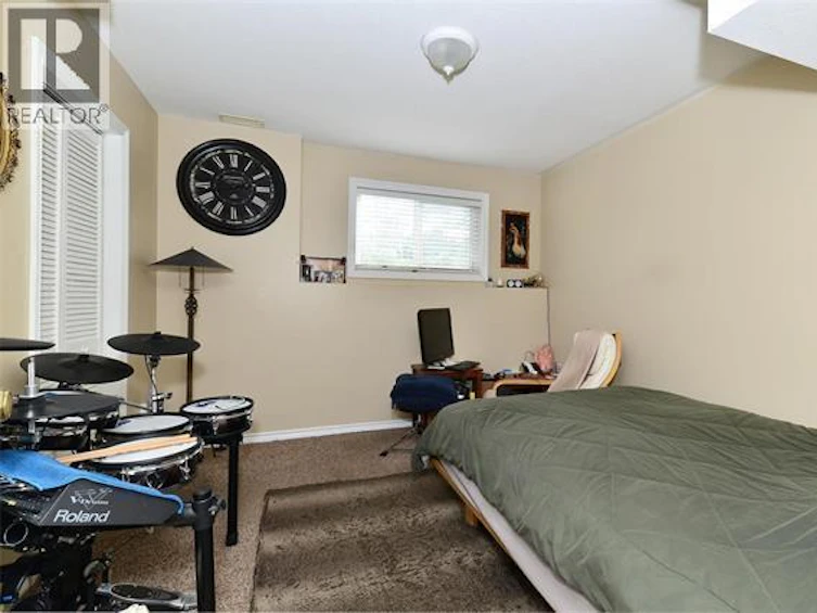 1412 Lawrence Avenue, Kelowna, BC, V1Y 6M8 - 29