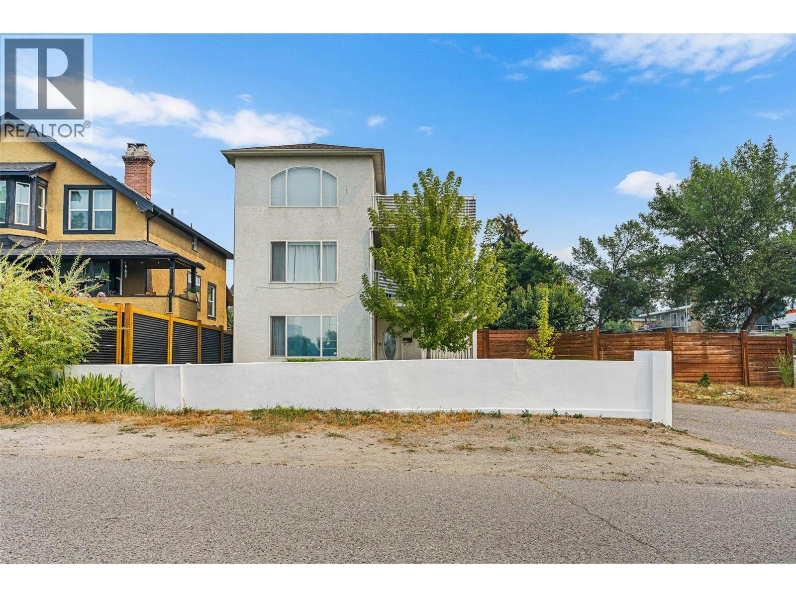 1412 Lawrence Avenue, Kelowna, BC, V1Y 6M8 - 30