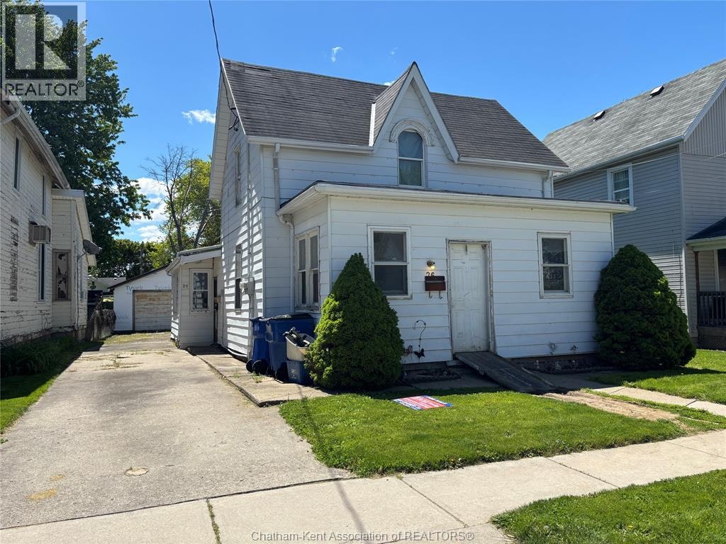 26 Charteris Street, Chatham-Kent, ON, N7M 3S8