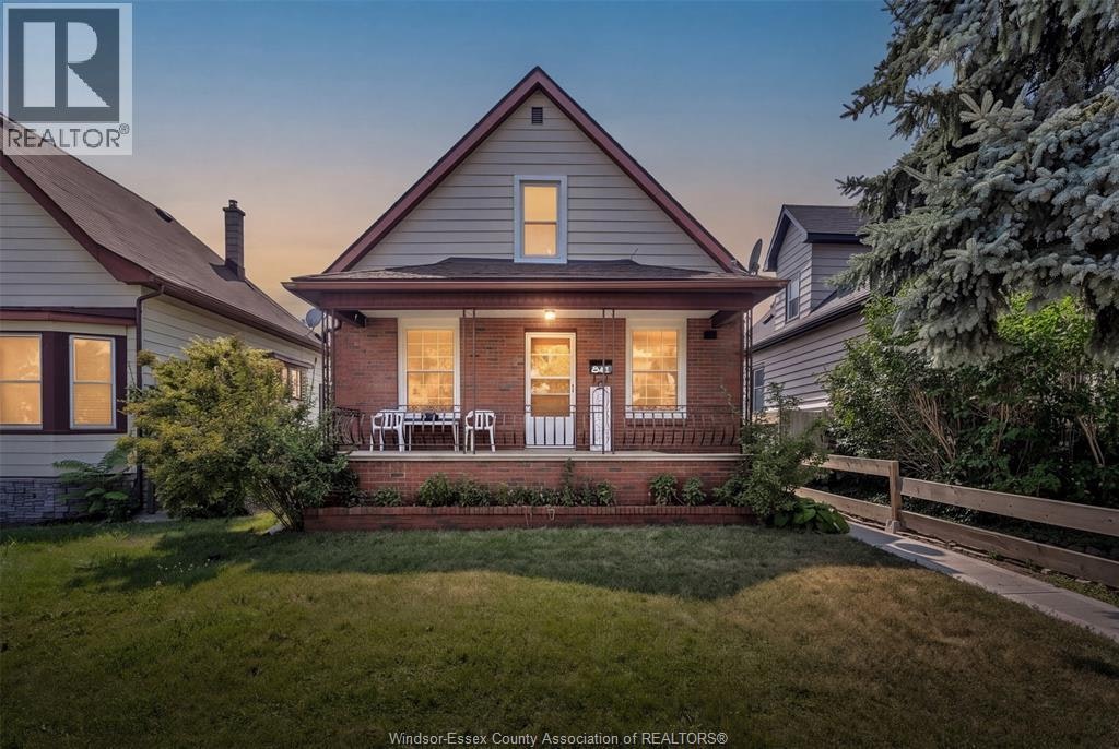 841 Pierre Avenue, Windsor, ON, N9A 2K6
