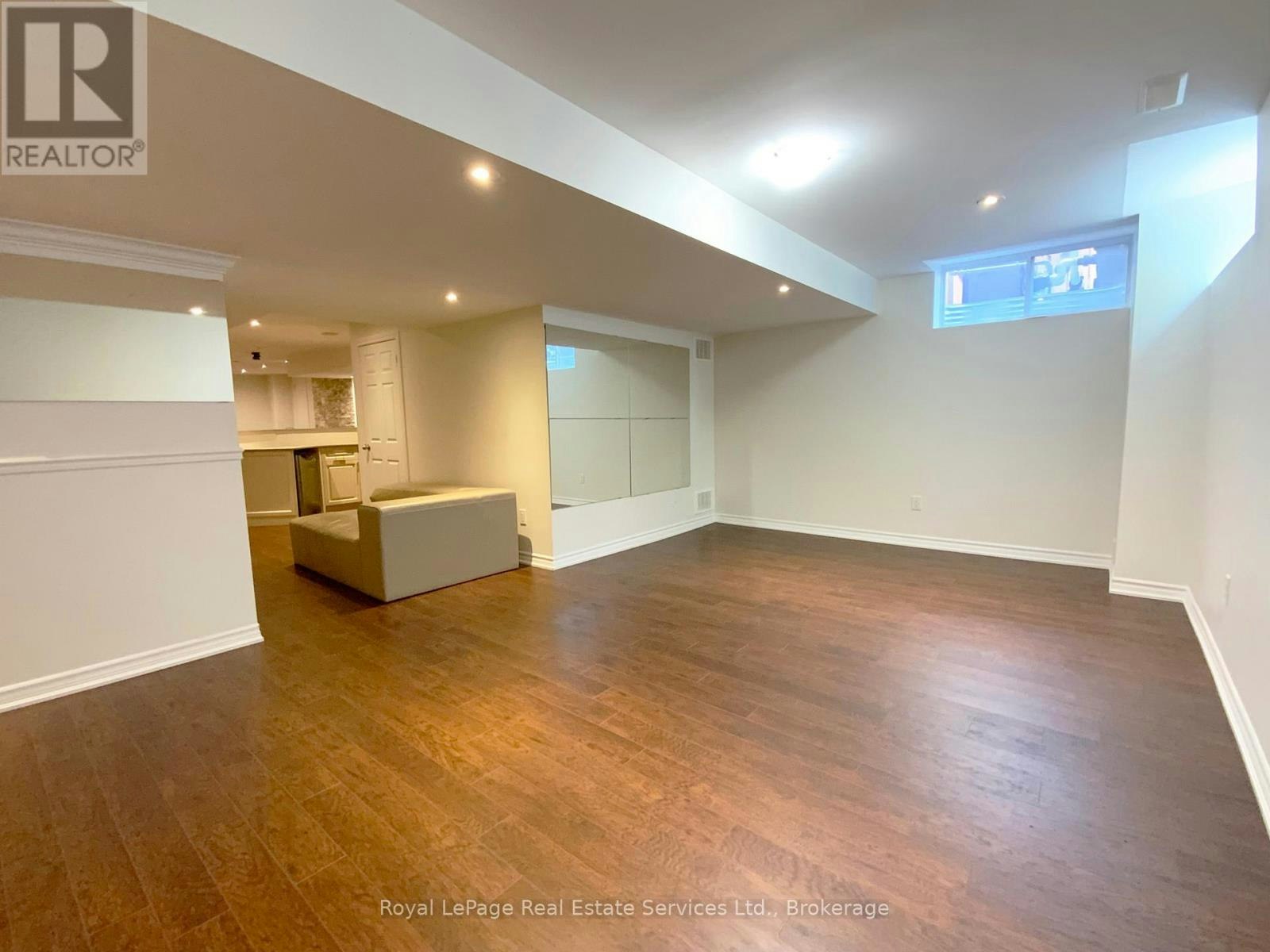3385 Liptay Avenue, Oakville, ON, L6M 0M8 - 37
