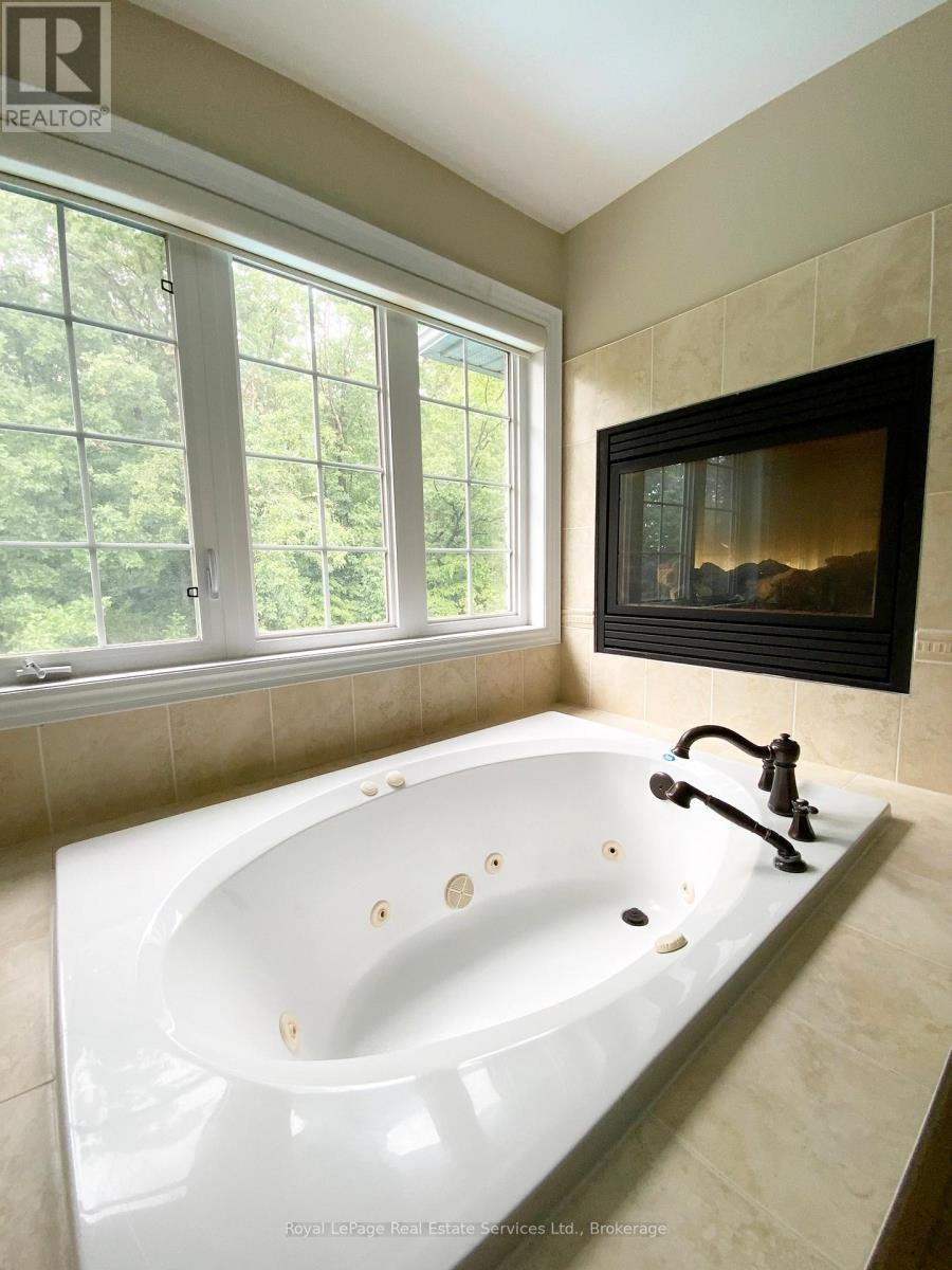 3385 Liptay Avenue, Oakville, ON, L6M 0M8 - 26