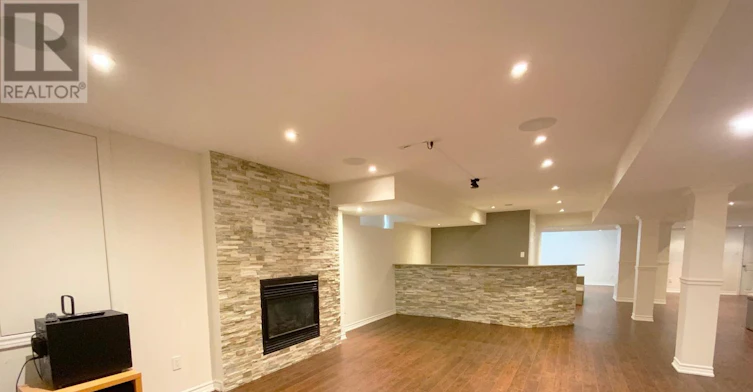 3385 Liptay Avenue, Oakville, ON, L6M 0M8 - 36