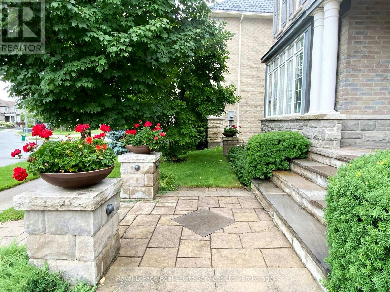 3385 Liptay Avenue, Oakville, ON, L6M 0M8 - 3