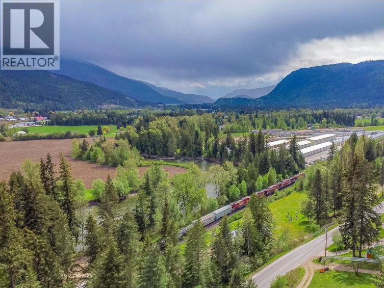 8-2036 Solsqua Sicamous Road, Sicamous, BC, V0E 2V4 - 45