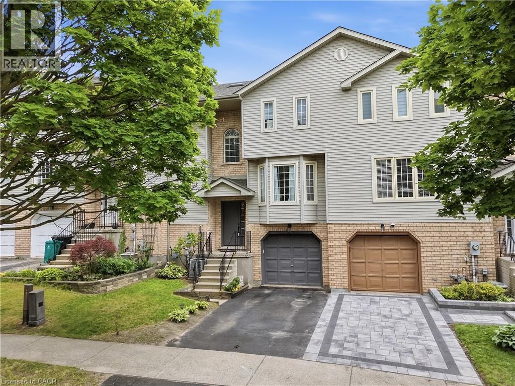 692 Grange Crescent, Waterloo, ON, N2T 2L8