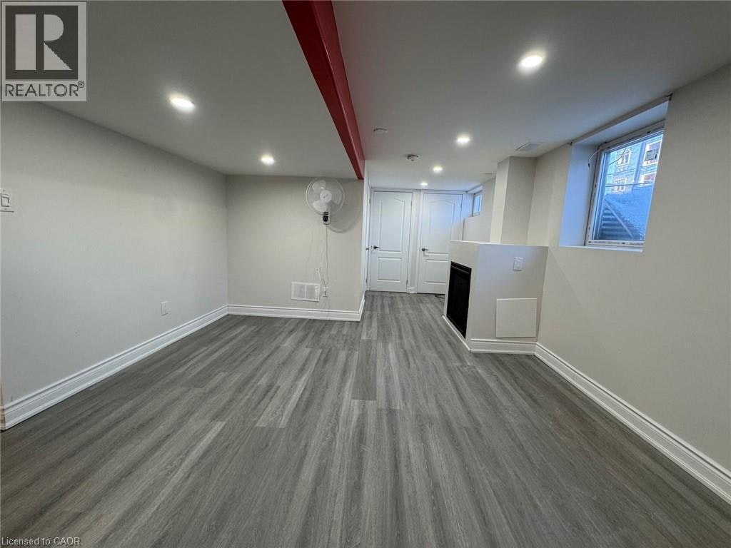 Lower-15 Pinecrest Drive, Kitchener, ON, N2A 2G7 - 10
