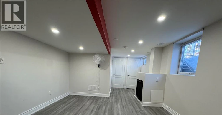 Lower-15 Pinecrest Drive, Kitchener, ON, N2A 2G7 - 10