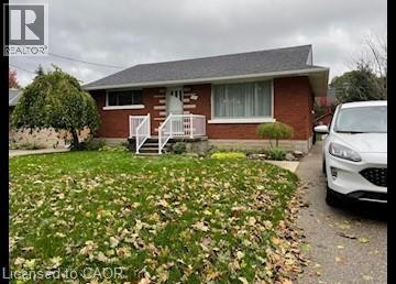 Lower-15 Pinecrest Drive, Kitchener, ON, N2A 2G7