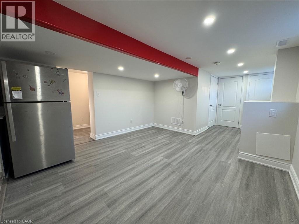 Lower-15 Pinecrest Drive, Kitchener, ON, N2A 2G7 - 8