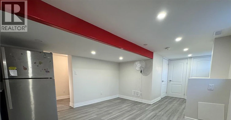 Lower-15 Pinecrest Drive, Kitchener, ON, N2A 2G7 - 8