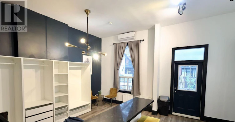 2-631 Queen Street W, Toronto, ON, M5V 2B7 - 4