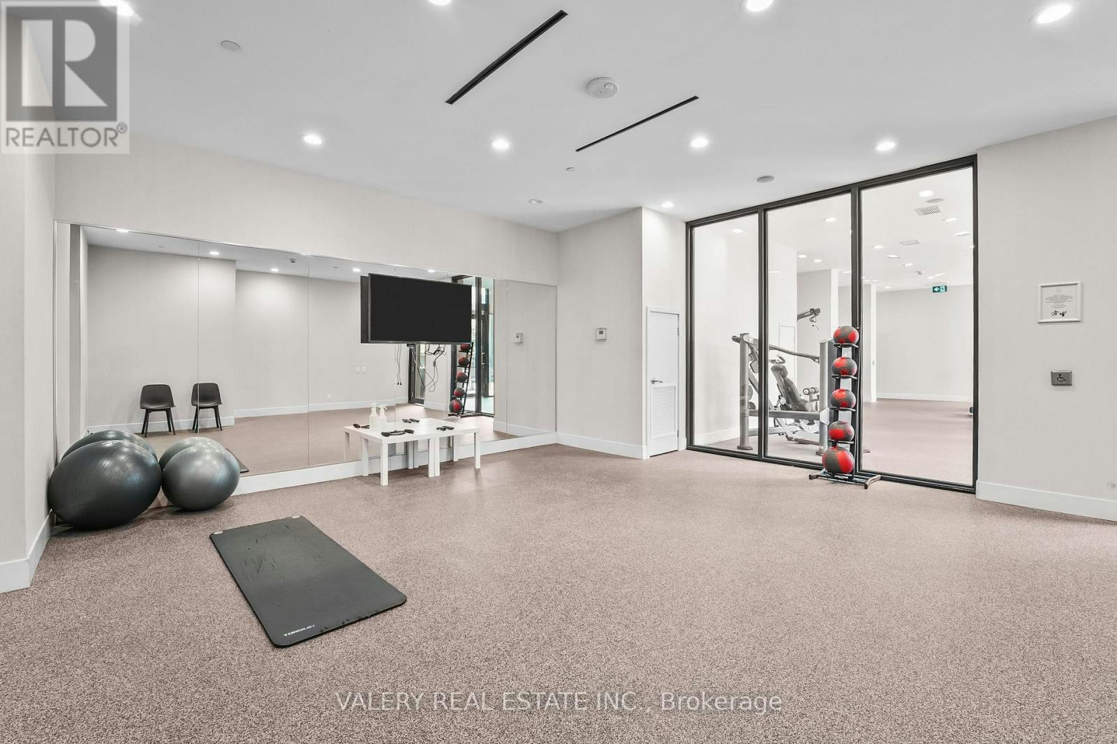 716-20 Monte Kwinter Court, Toronto, ON - 21