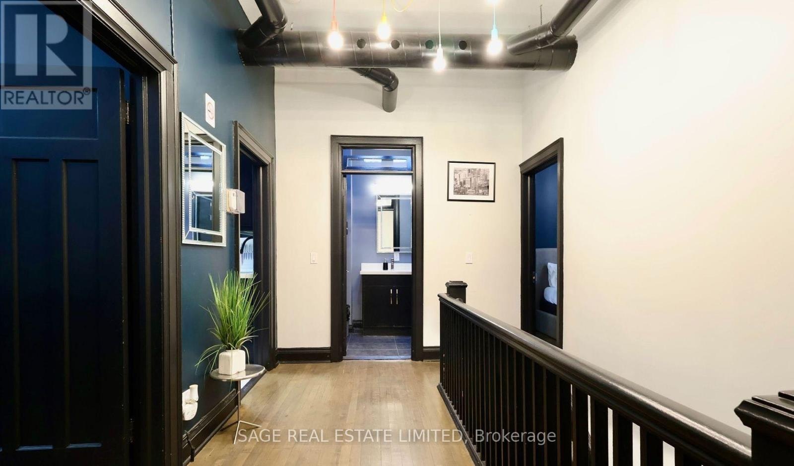 3-631 Queen Street W, Toronto, ON, M5V 2B7 - 6