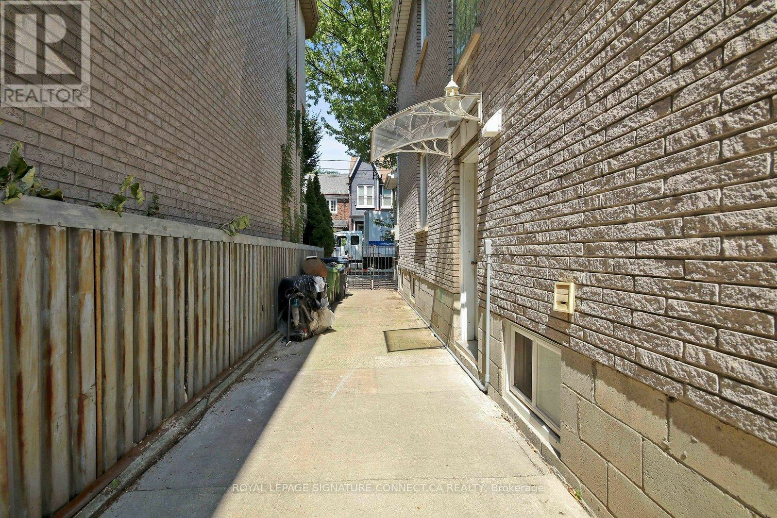 MAIN-19 Mitchell Avenue, Toronto, ON, M6J 1C1 - 23