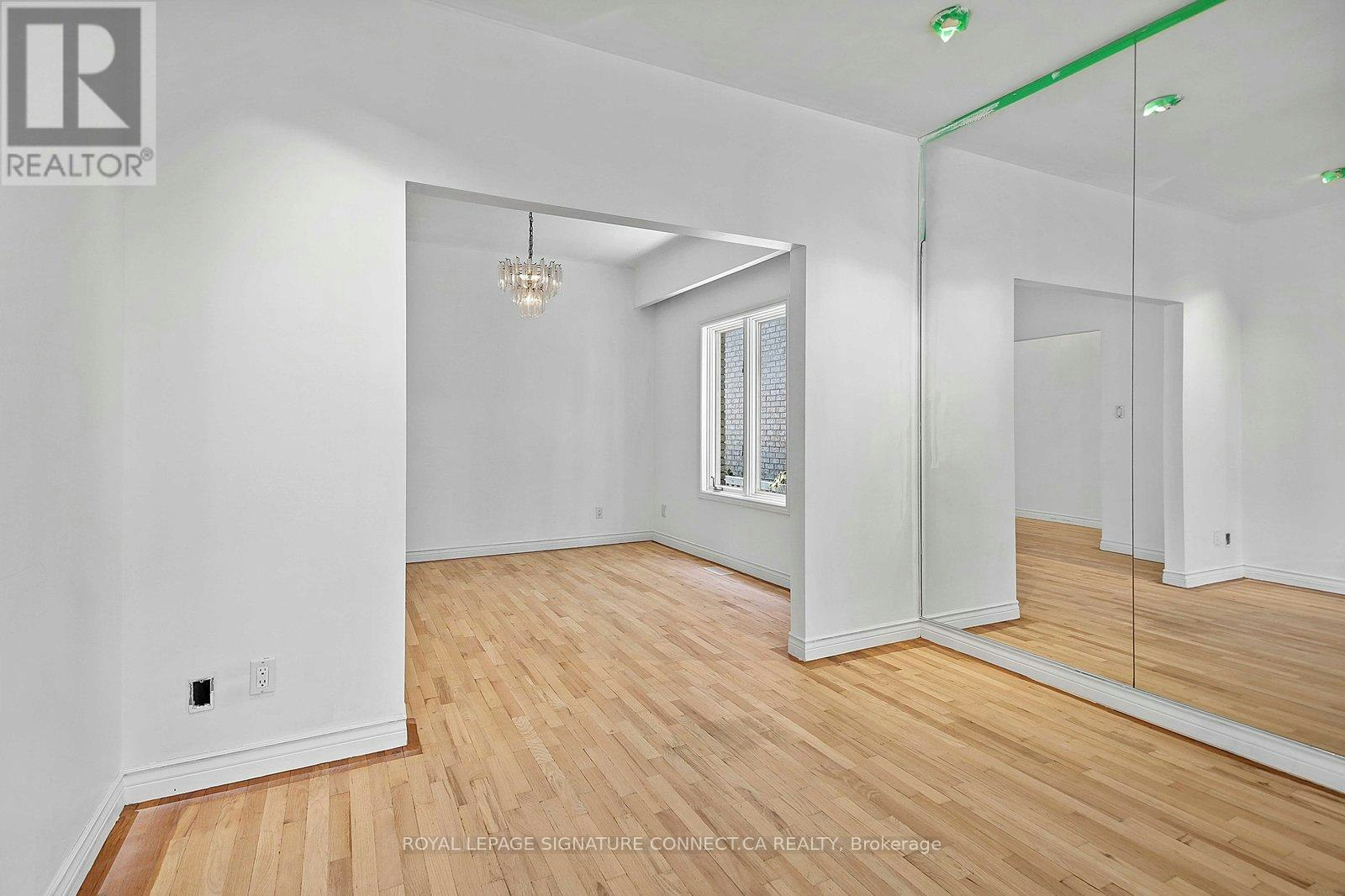 MAIN-19 Mitchell Avenue, Toronto, ON, M6J 1C1 - 6