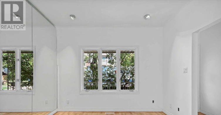MAIN-19 Mitchell Avenue, Toronto, ON, M6J 1C1 - 4