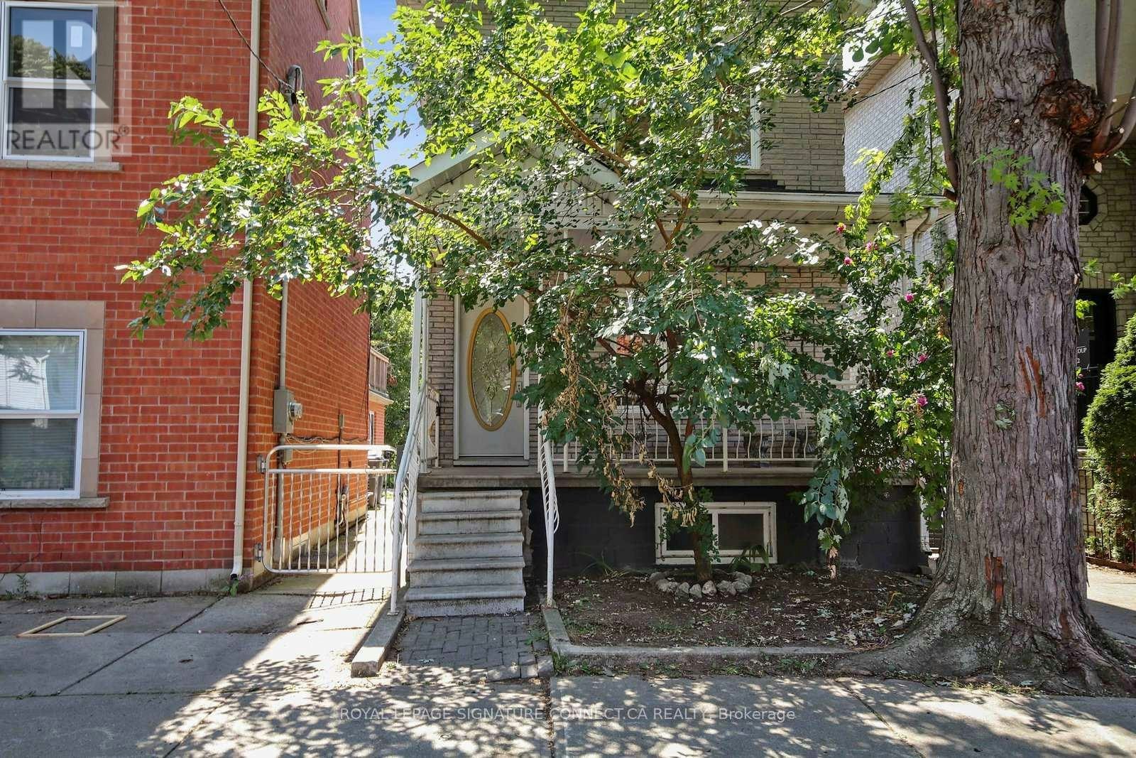 MAIN-19 Mitchell Avenue, Toronto, ON, M6J 1C1 - 19