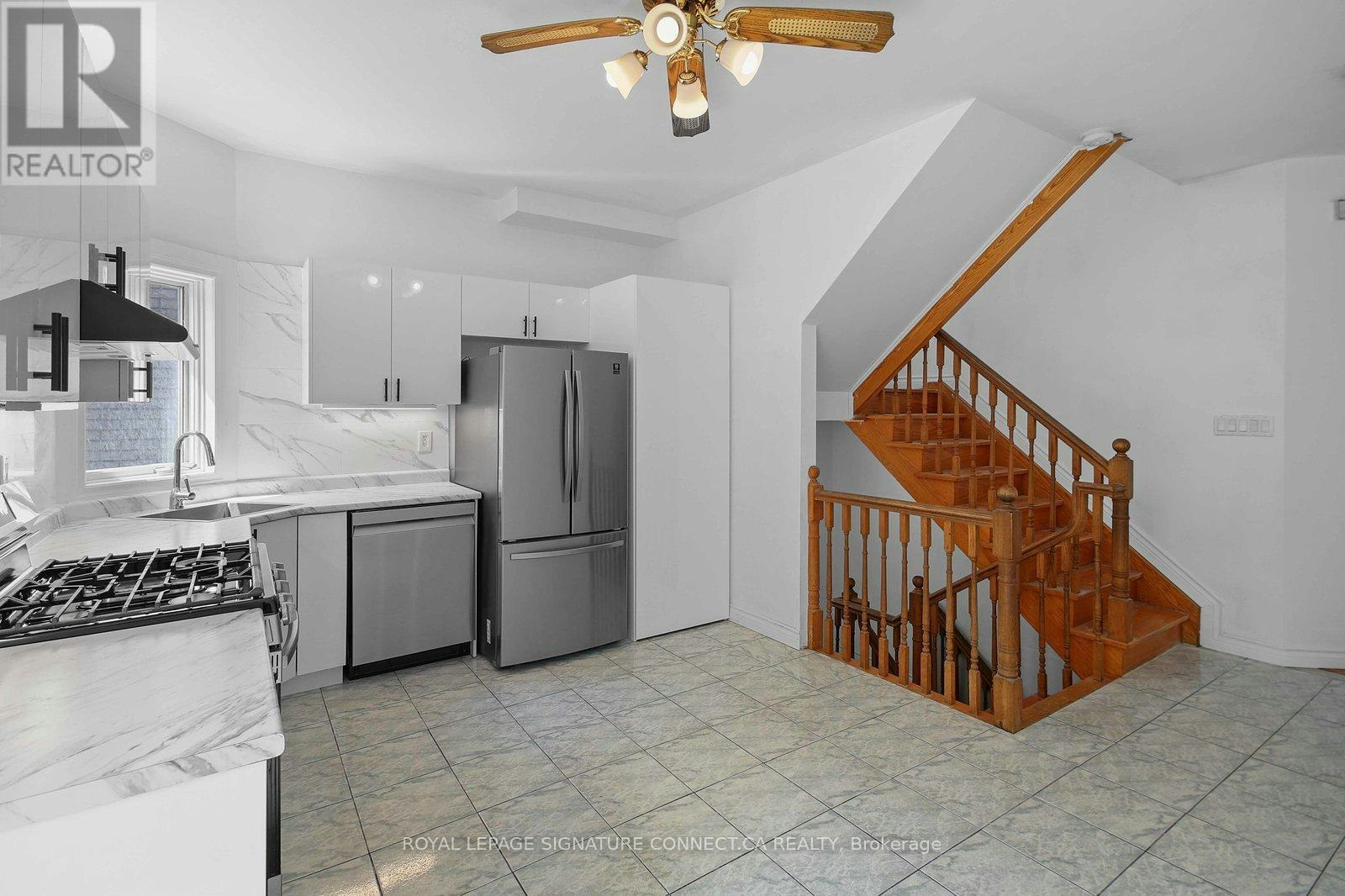MAIN-19 Mitchell Avenue, Toronto, ON, M6J 1C1 - 2