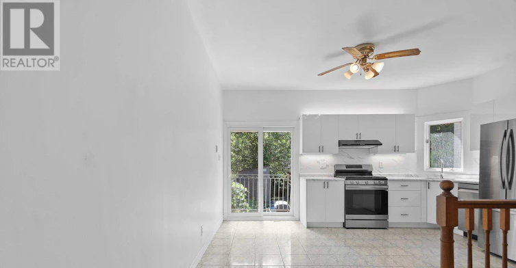 MAIN-19 Mitchell Avenue, Toronto, ON, M6J 1C1 - 3
