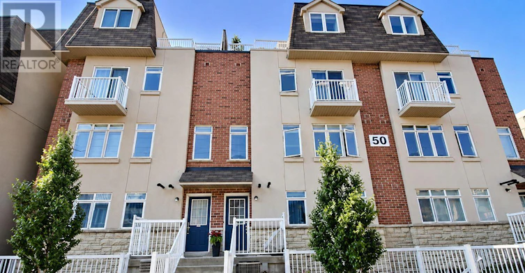 62-50 Turntable Crescent, Toronto, ON, M6H 4K9
