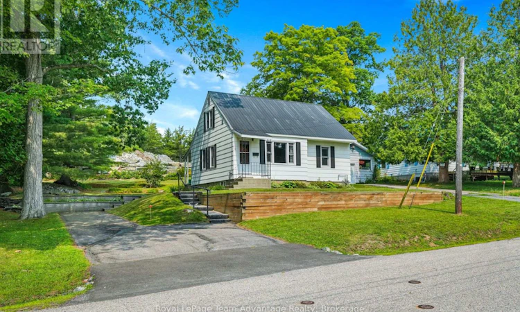 13 Burritt Street