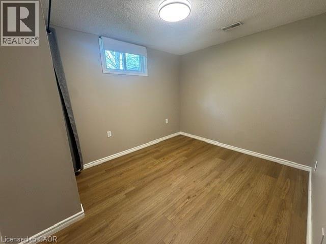 Lower-182 Lynnbrook Crescent, Waterloo, ON, N2L 4X3 - 11