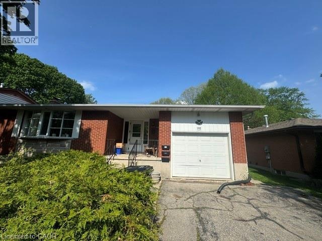 Lower-182 Lynnbrook Crescent, Waterloo, ON, N2L 4X3
