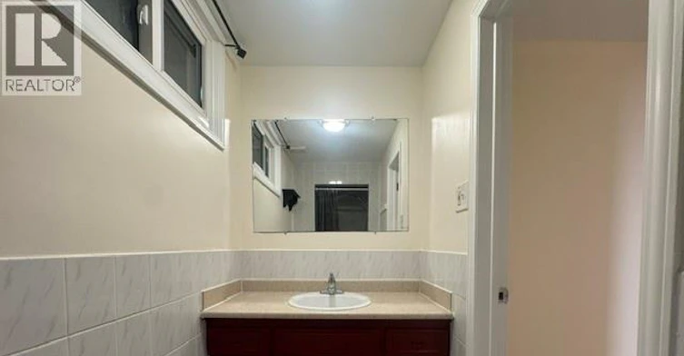 Lower-182 Lynnbrook Crescent, Waterloo, ON, N2L 4X3 - 8