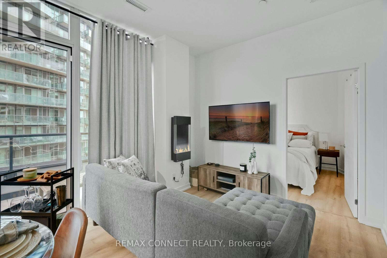714-135 Liberty Street EAST, Toronto, ON, M6K 0G7 - 5