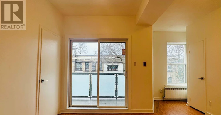 205-1 Triller Avenue, Toronto, ON, M6K 3B7 - 2