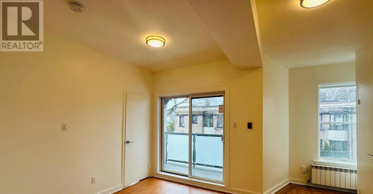 205-1 Triller Avenue, Toronto, ON, M6K 3B7 - 3