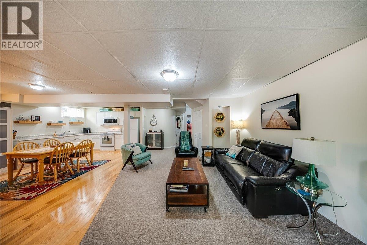 1021 Bridgeview Crescent, Castlegar, BC, V1N 4K9 - 36