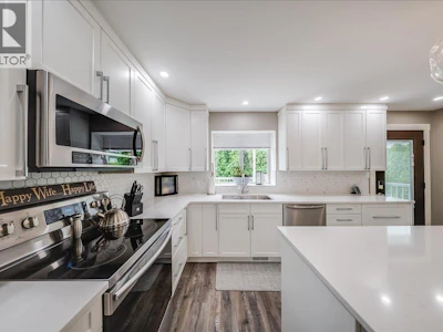 1021 Bridgeview Crescent - 4